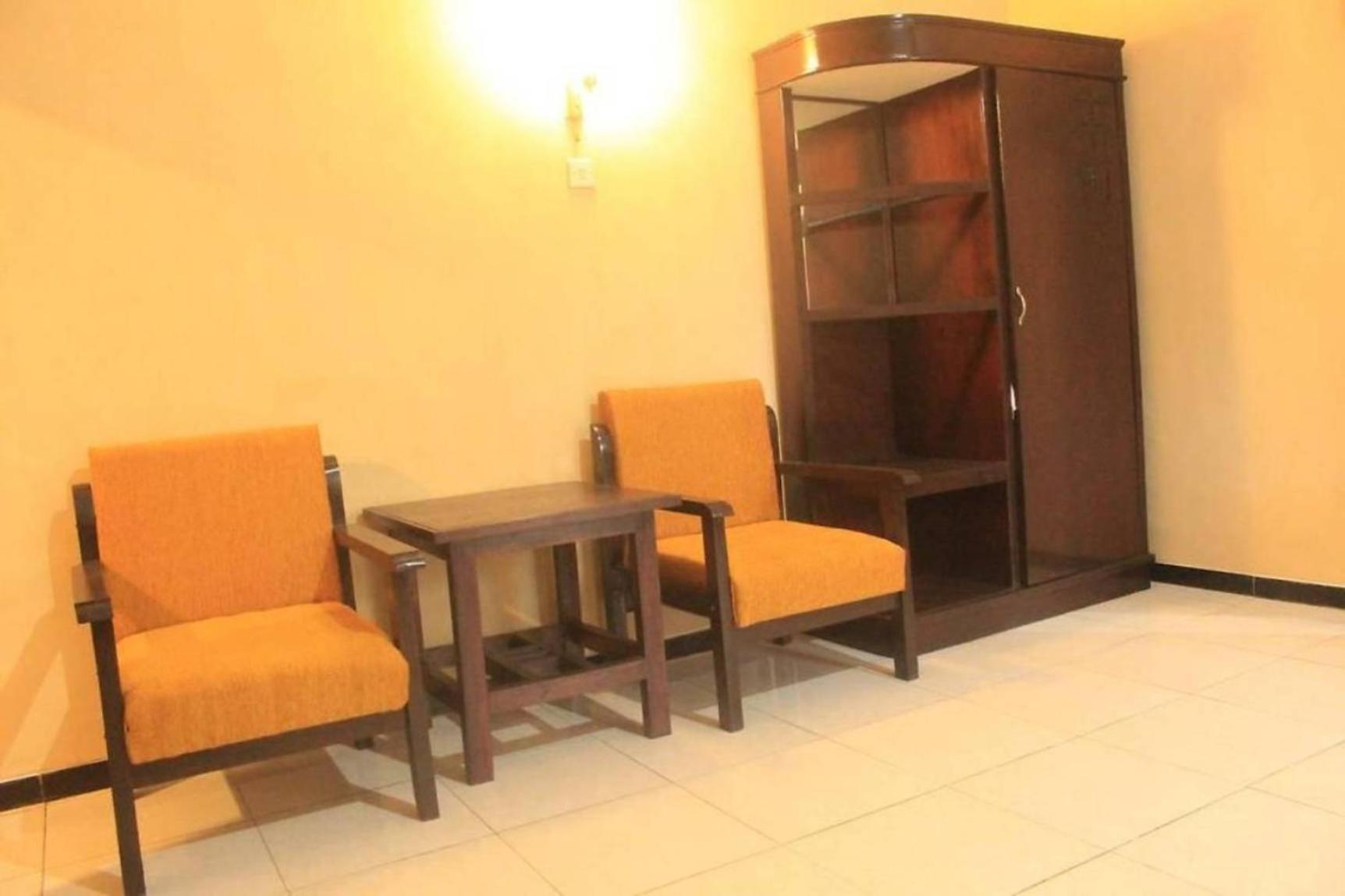 Surya Guest House Probolinggo Exterior foto